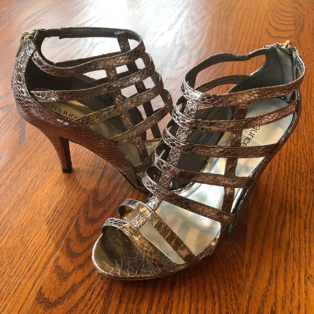 Dramatic Silver Snake Printed Heels - Picture 1 of 4